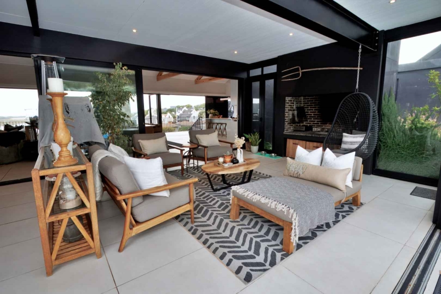 4 Bedroom Property for Sale in Stilbaai Wes Western Cape